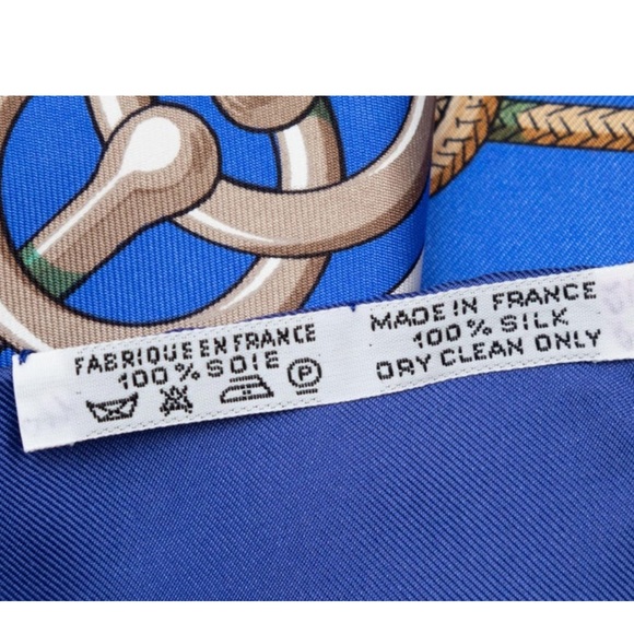 Hermes silk scarf - Picture 5 of 11